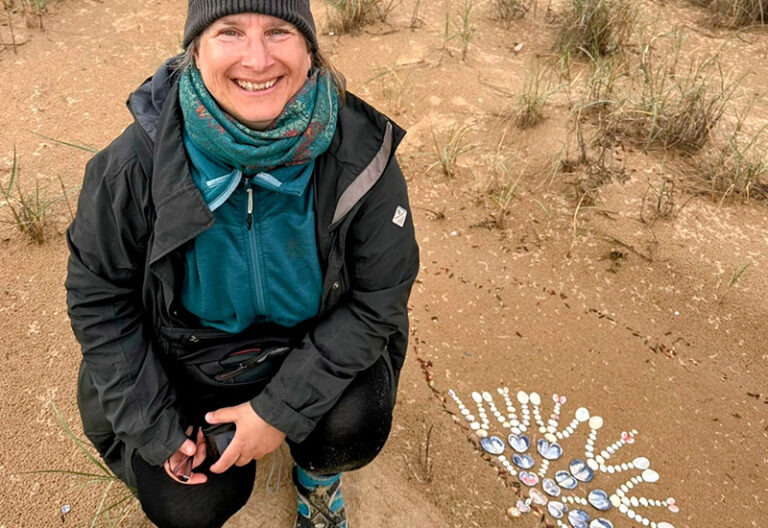 Tomorrow-algarve-magazine-community-news-algarve-blog-may-2025-land-art-lucia-pec-vale-da-telha-aljezur-9