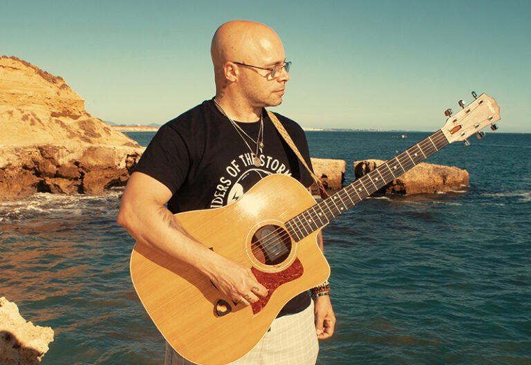 Tomorrow-algarve-magazine-community-news-algarve-blog-july-2025-carlos-braga-musician-albufeira-live-performance-3