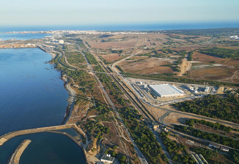 Tomorrow-algarve-magazine-community-news-algarve-blog-july-2025-data-centres-ai-sustainability-sines-6