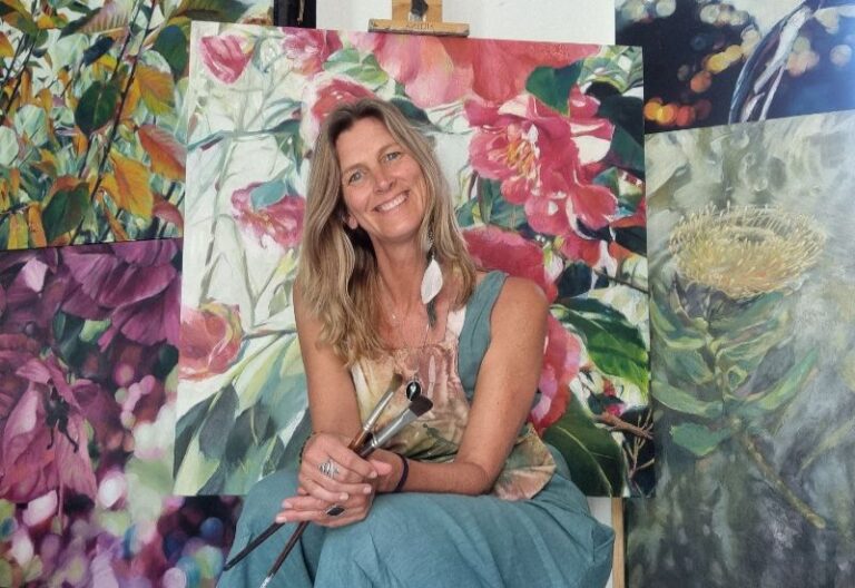 tomorrow-algarve-magazine-october-2025-elizabeth-mayston-algarve-artist-autumn-paintings-monchique-3