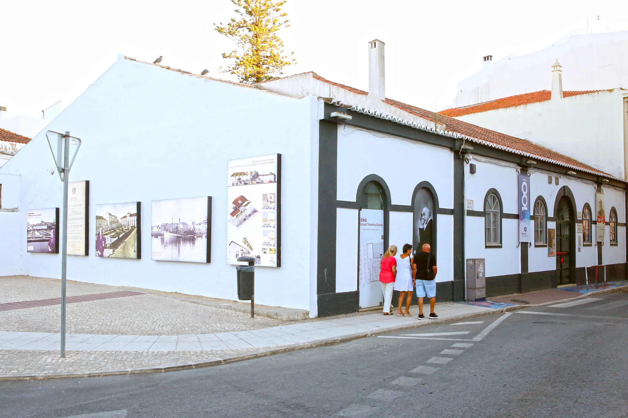 Exhibition “Beyond Pain, Color”