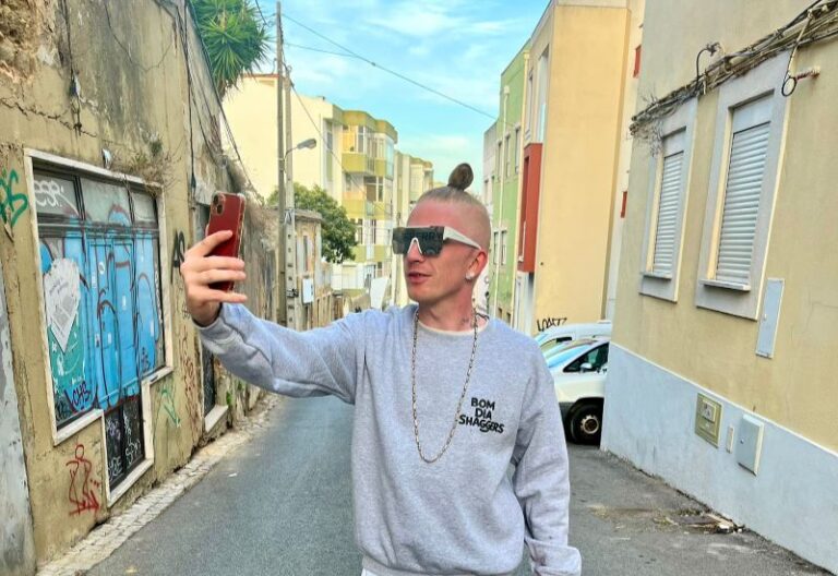 tomorrow_algarve_magazine_november_2025_the_great_british_tuga3