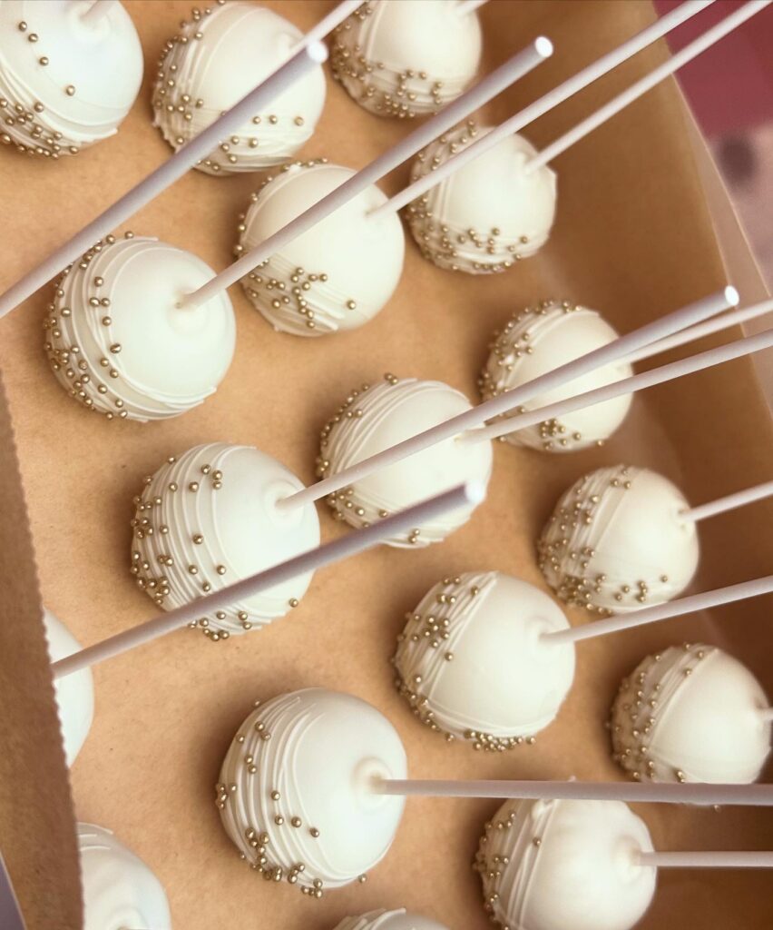 07593E41-A3C8-4C4D-8BB8-ADCFFACA7EA7