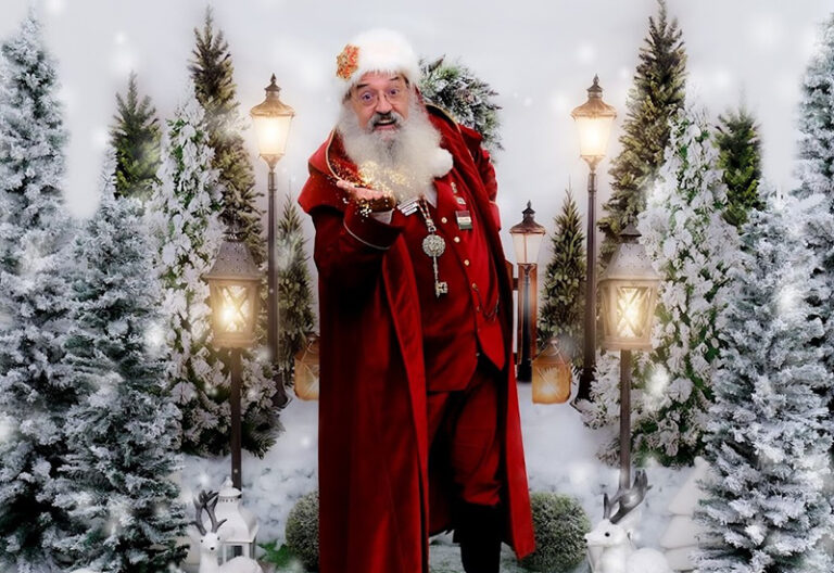 tomorrow-algarve-magazine-december-2025-santa-jackas-carlos-rocha-portugal-christmas-20