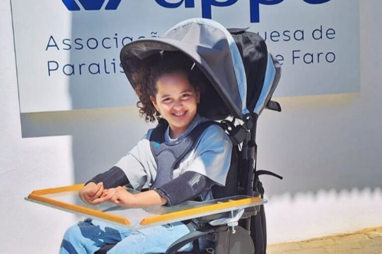 tomorrow-algarve-magazine-march-2026-alice-rett-syndrome-adapted-car-2