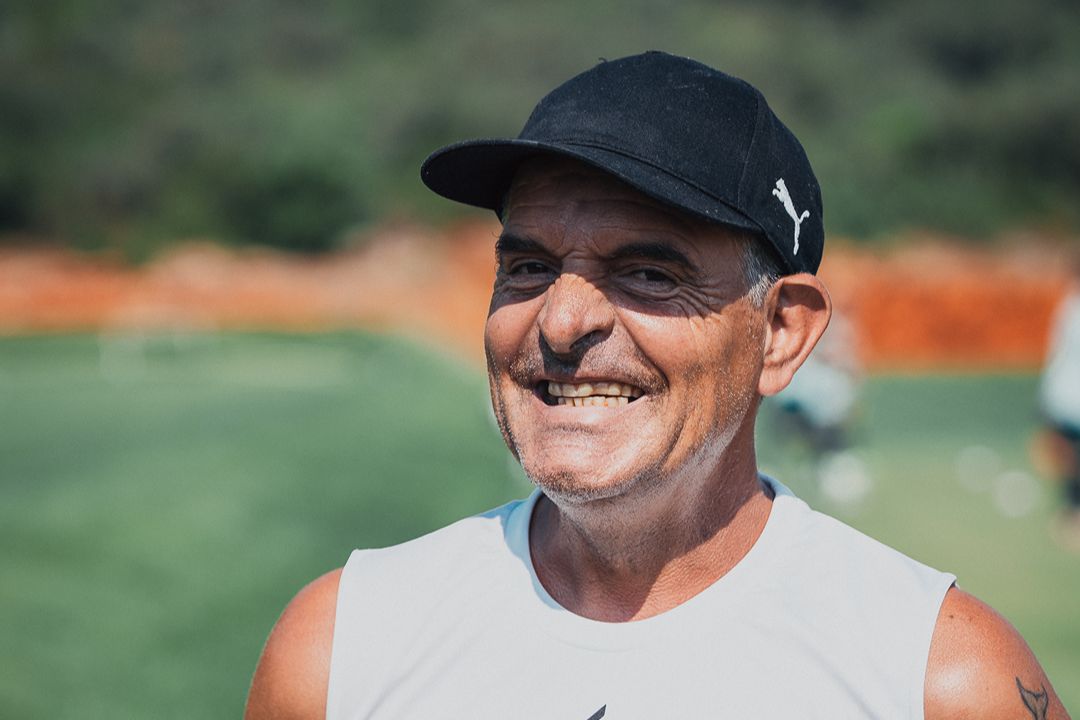 tomorrow-algarve-magazine-october-2026-abilio-mendes-farense-football-faro-local-character-4
